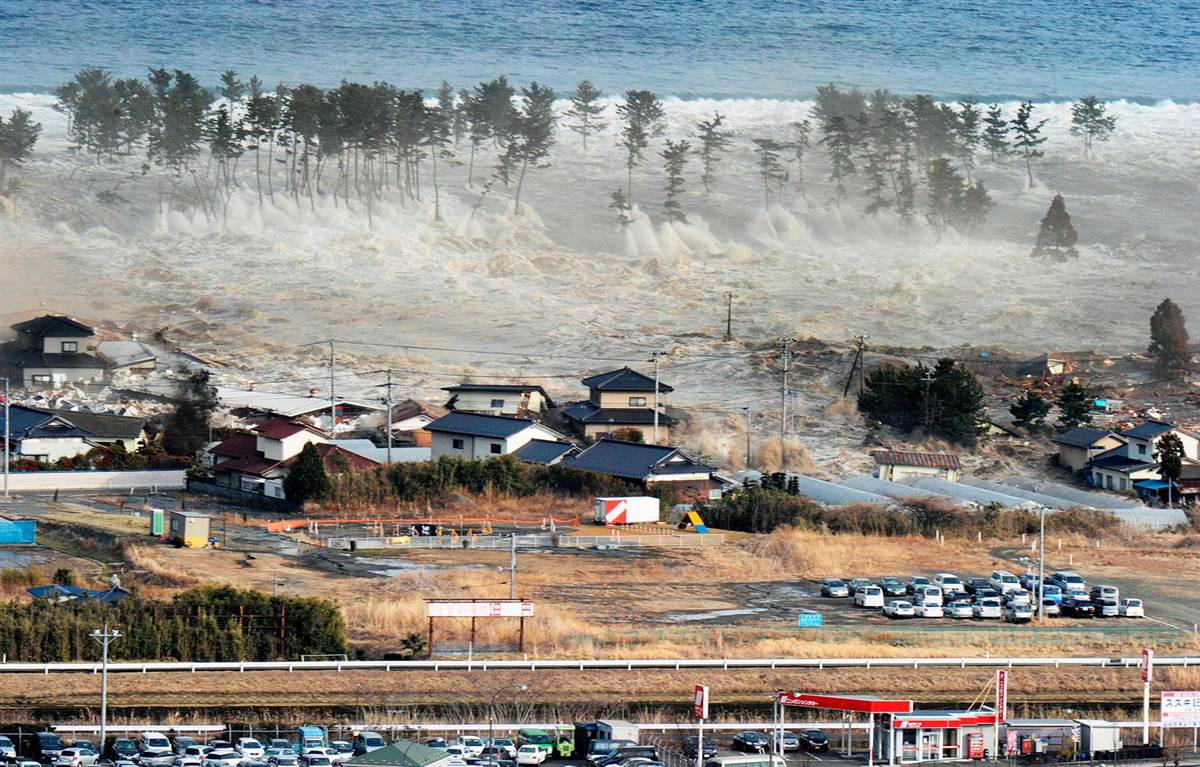 Sendai Earthquake and Tsunami slideshow photos